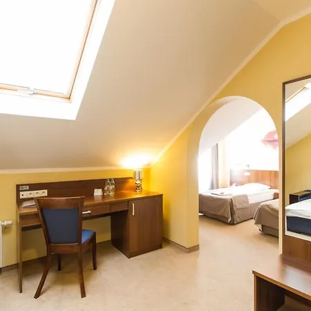 Hotel Piaskowy 3*